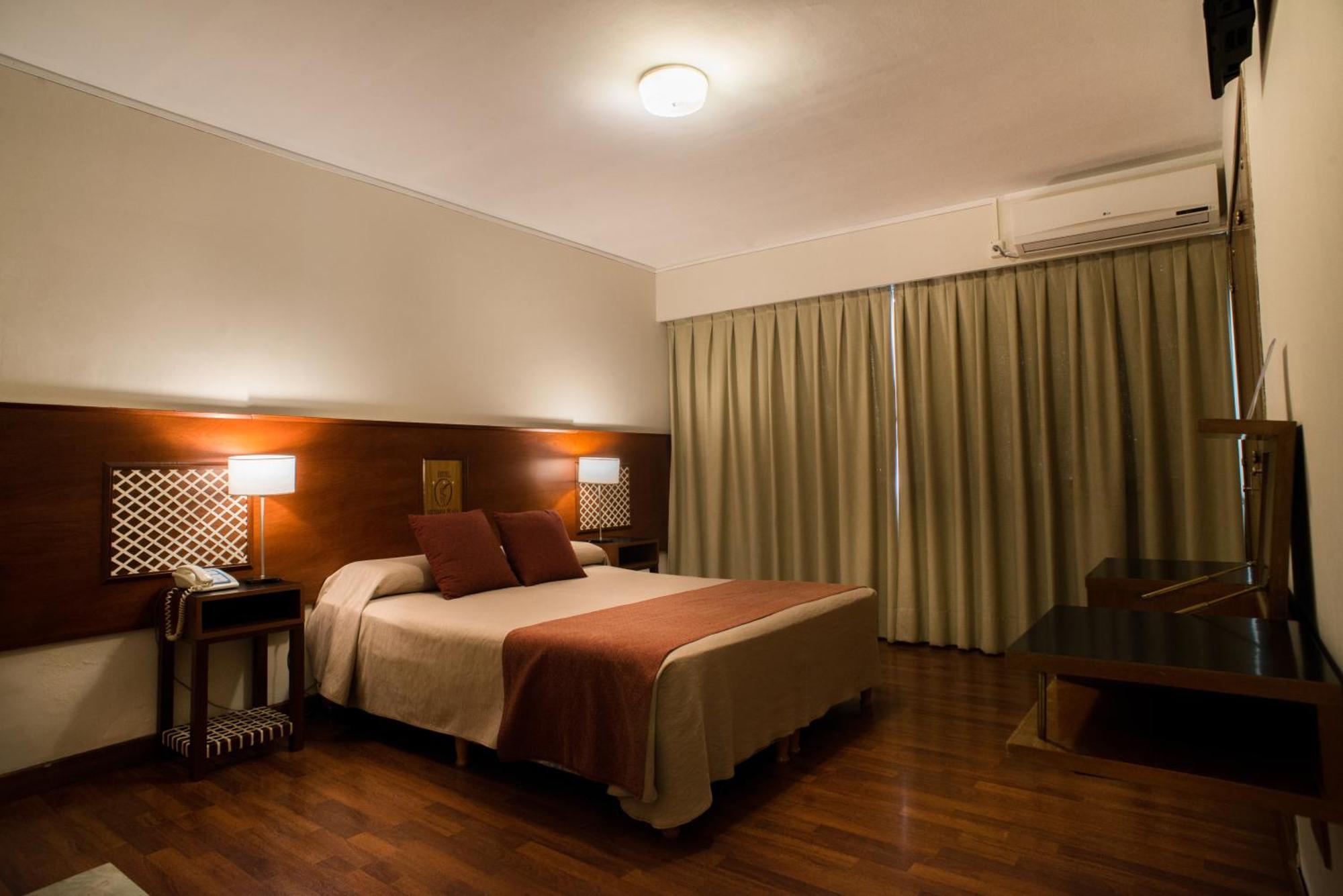 Hotel Victoria Plaza 살타 외부 사진